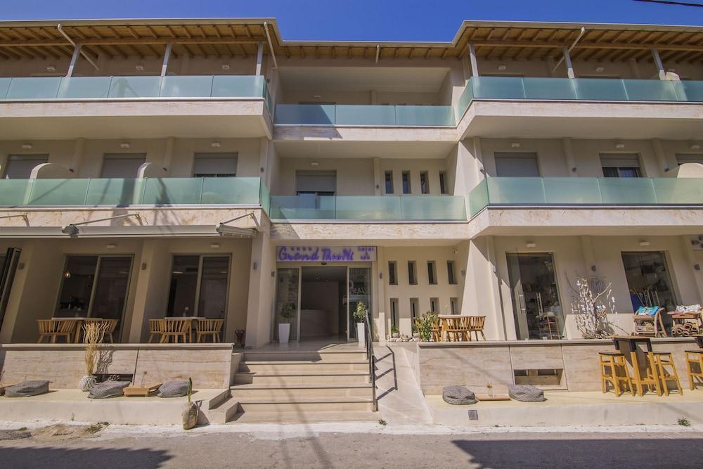Grand Theoni Boutique Hotel & Spa ヴァシリキ エクステリア 写真