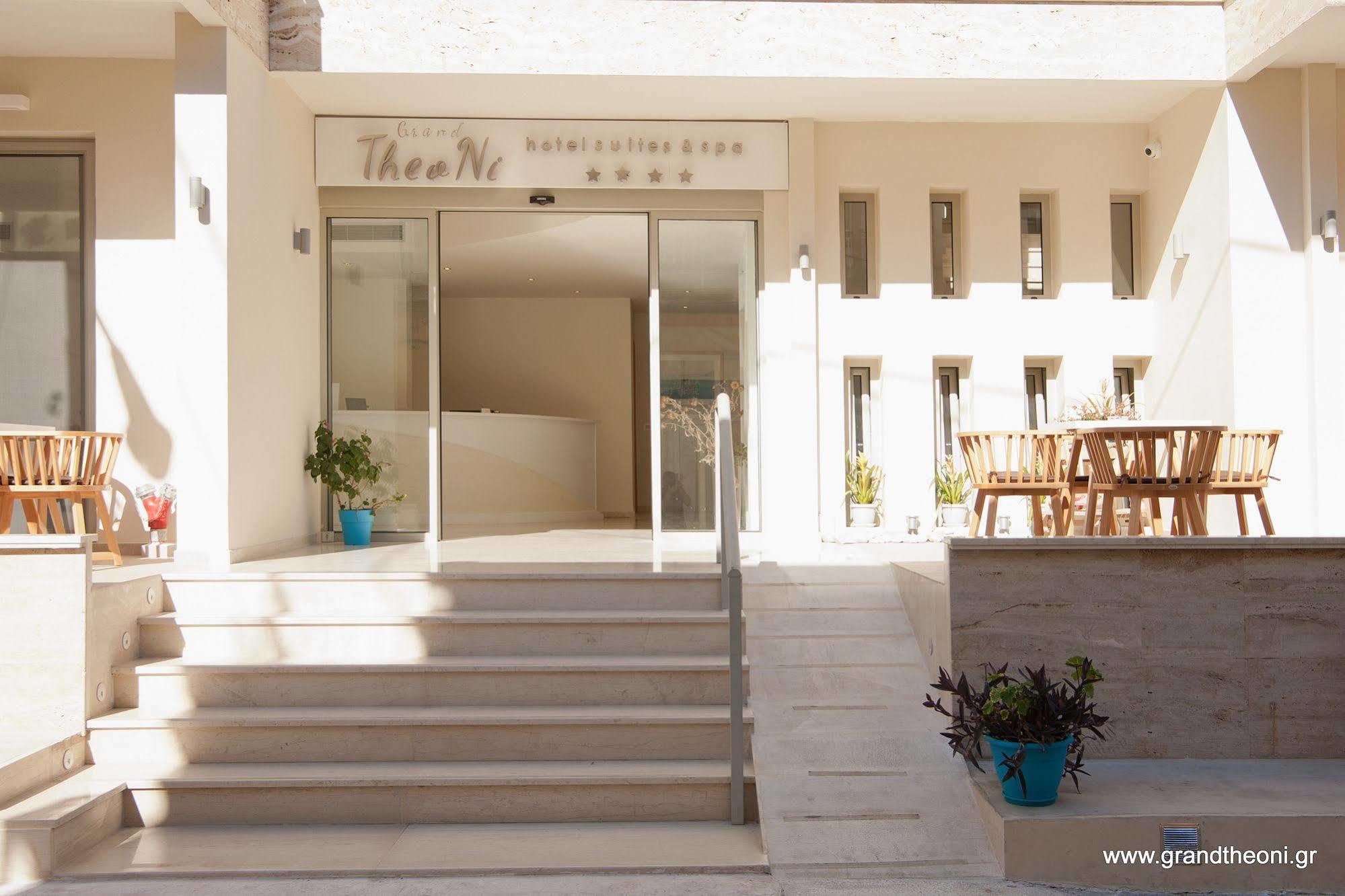 Grand Theoni Boutique Hotel & Spa ヴァシリキ エクステリア 写真